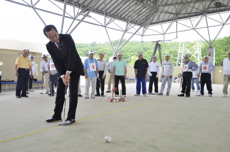 小野市長杯ゲートボール大会始球式